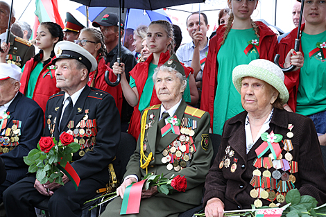 Ceremony at Mound of Glory memorial 