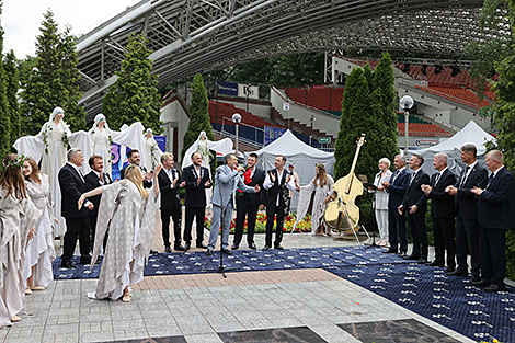 На церемонии открытия именной звезды