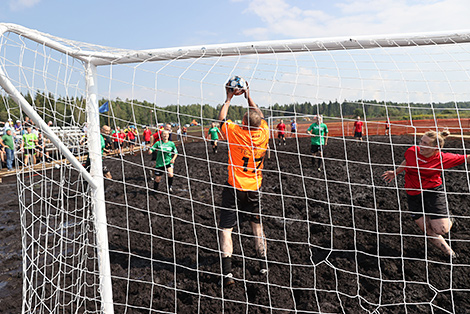 Peat football tournament in the Pukhovichi District