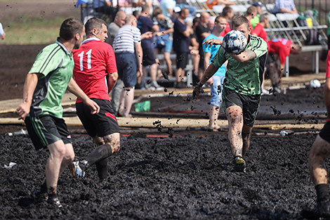 Peat football tournament in the Pukhovichi District