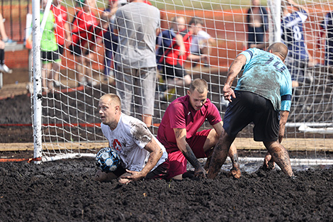 Peat football tournament in the Pukhovichi District