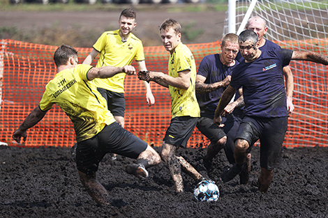 Peat football tournament in the Pukhovichi District