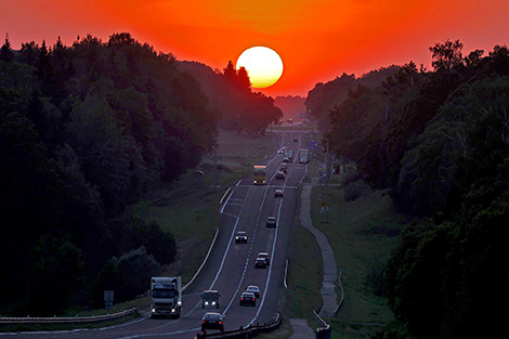 Sunset on Vitebsk-Liozno highway