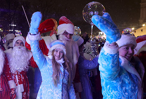 Father Frost and Snow Maiden Parade in Grodno