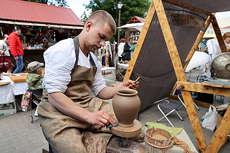 The Vyasnovy Buket (Spring Bouquet) fair in Minsk