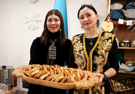 Клуб жен послов и дипломатов провел благотворительную ярмарку в Минске