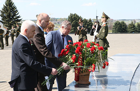 Victory Day: Remembrance festival near the Mound of Glory