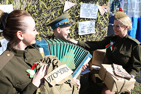 Victory Day: Remembrance festival near the Mound of Glory