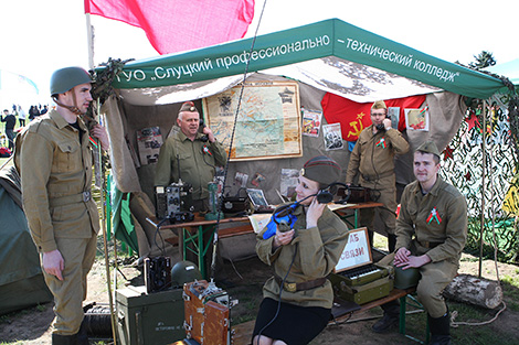 Victory Day: Remembrance festival near the Mound of Glory