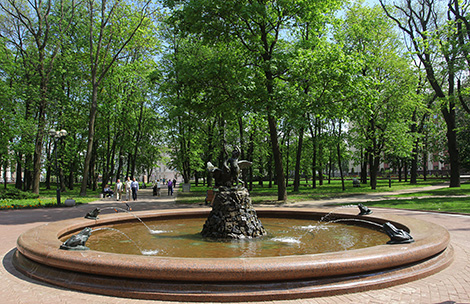 Fountain A Boy with a Swan in the Alexander Park 