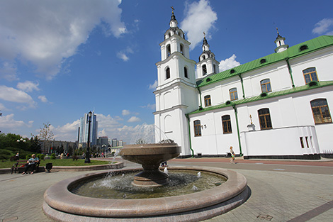 Fountain near the Minsk Holy Spirit Cathedral, Upper Town