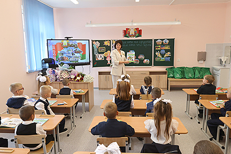 First lesson at elementary school No. 48 in Vitebsk