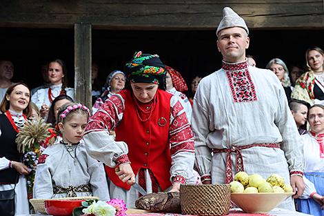 Осенний праздник урожая 