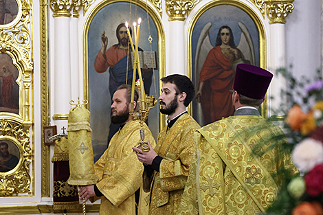 Торжественное богослужение в Свято-Духовом кафедральном соборе Минска