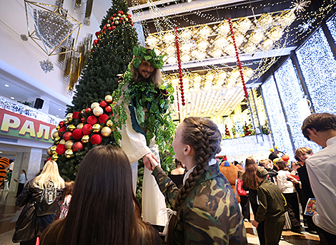 New Year's charity event for children in the Palace of the Republic