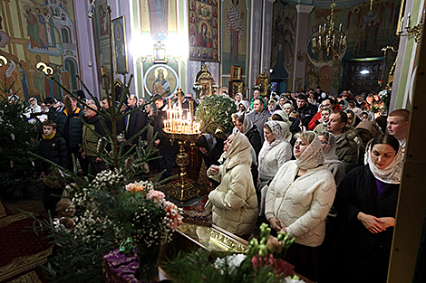 Рождественское богослужение в Гродненском Свято-Рождество-Богородичном женском монастыре