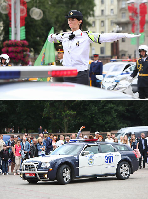 Belarus’ road police marked its 80th anniversary with an exhibition of road police cars of different years in Minsk downtown