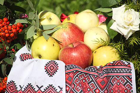 Savior of the Apple Feast Day: traditions and the beauty of the fruit