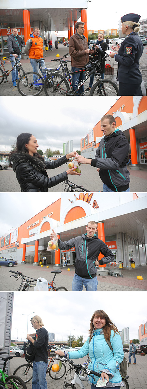 Traffic police in Minsk marked the Car-Free Day distributing fruits to car drivers who opted for bikes