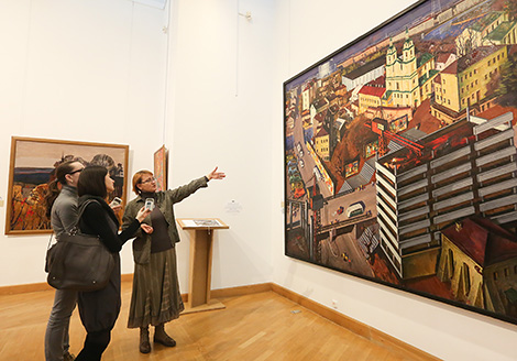 Tour of Minsk Through Eyes of Artists expo
