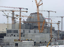 Preparations to install a reactor pressure vessel at Belarusian nuclear power plant