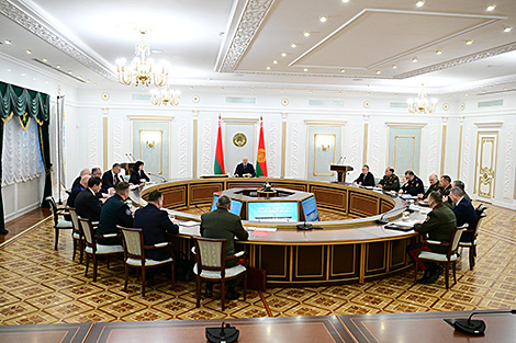 Lukashenko approves Belarus’ defense premise for next five-year term