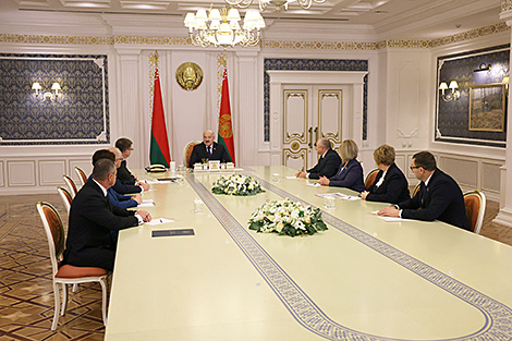 Lukashenko pledges to address people’s concerns voiced during signature collection