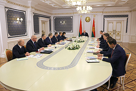 Lukashenko urges keep guard up during election campaign in Belarus