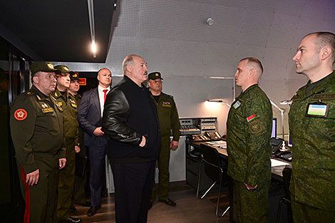 Lukashenko satisfied with preliminary results of inspection of Air Force and Air Defense duty units