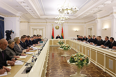 Lukashenko: Belarusian People’s Congress should not interfere with other government bodies