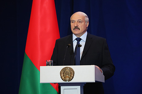 Lukashenko: Teachers by right enjoy great respect and attention in Belarus