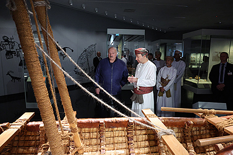 Lukashenko arrives at Oman National Museum