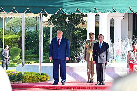 Lukashenko, Shehbaz Sharif hold talks in Islamabad