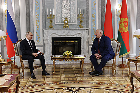 Lukashenko, Putin meeting in Palace of Independence in Minsk