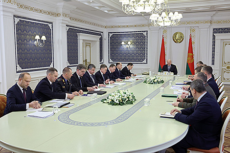 Lukashenko names infrastructure development as key goal of state investment program