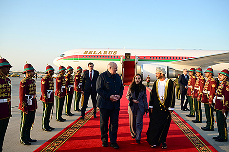 Lukashenko arrives in Oman on working visit