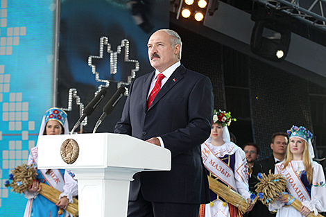 Lukashenko highlights importance of Dazhynki festival