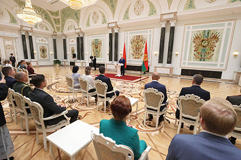 Lukashenko awards graduates, staff of higher education institutions