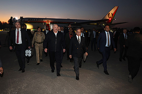 Lukashenko arrives in Pakistan on official visit