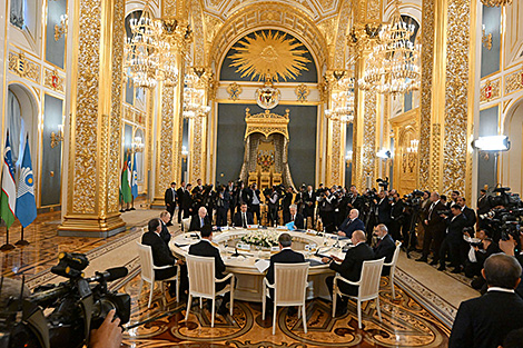 Lukashenko sees CIS as strong union of powerful, economically self-sufficient sovereign states