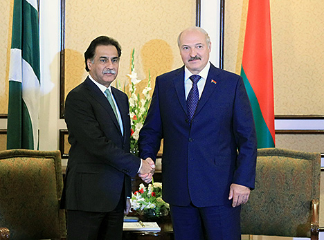 Lukashenko: Parliaments play special role in development of Belarus-Pakistan relations