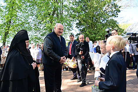 Work for delegates, militarized agriculture, air defense check, Easter candle in President’s Week