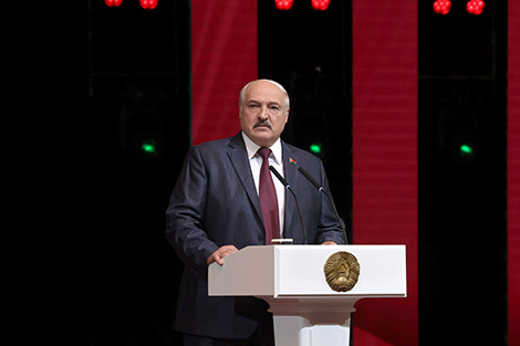 Lukashenko: Belarusians are making the right choice today