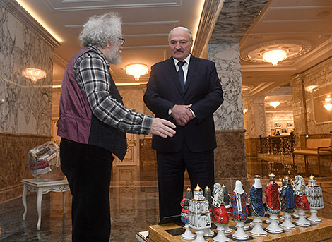 Belarus president receives custom-made chess set as gift