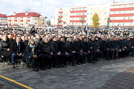 Lukashenko: Belarus is paradise compared to many other countries