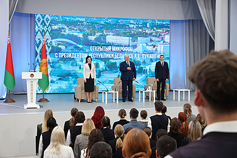 Lukashenko names reasons for meeting with Vitebsk students