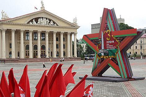 Lukashenko sees Belarus’ liberation as sacred knot of multiethnic Soviet unity