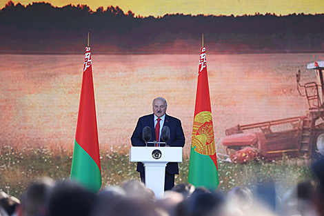 Lukashenko: Belarus is home to many nationalities, yet we are one nation