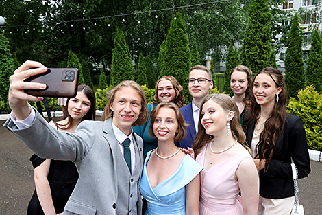 Young Belarusians encouraged to be worthy of great ancestors, add to riches of native land