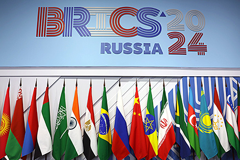 Lukashenko concerned about problems in BRICS, calls to solve them